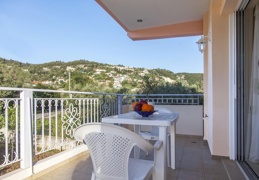 Apolpaina L Apartments מראה חיצוני תמונה