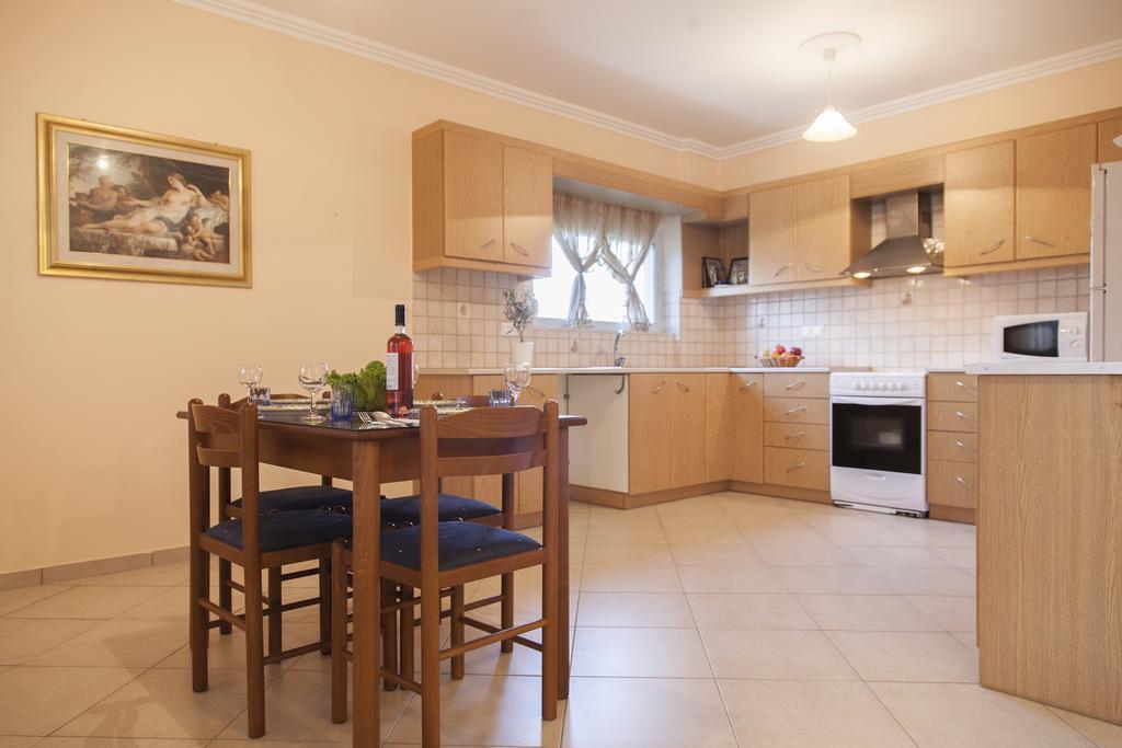 Apolpaina L Apartments מראה חיצוני תמונה
