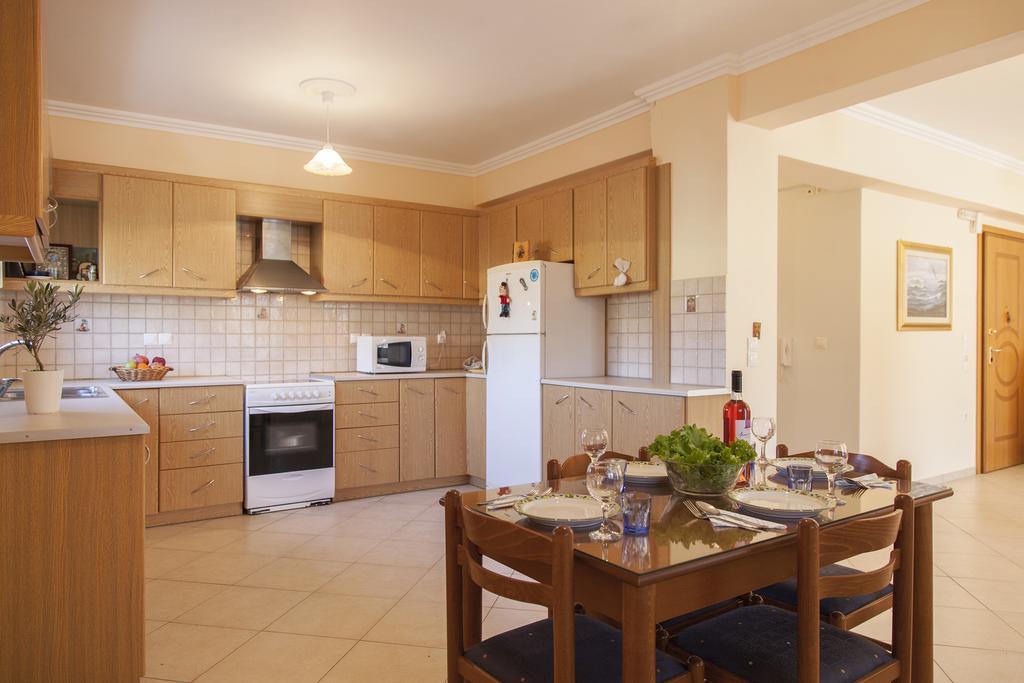 Apolpaina L Apartments מראה חיצוני תמונה
