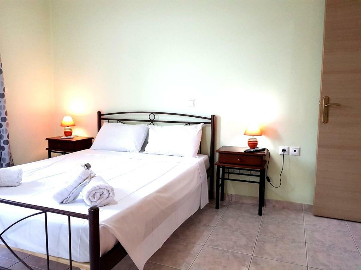 Apolpaina L Apartments מראה חיצוני תמונה