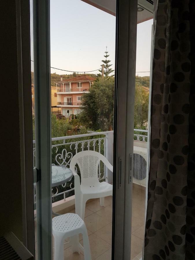 Apolpaina L Apartments מראה חיצוני תמונה