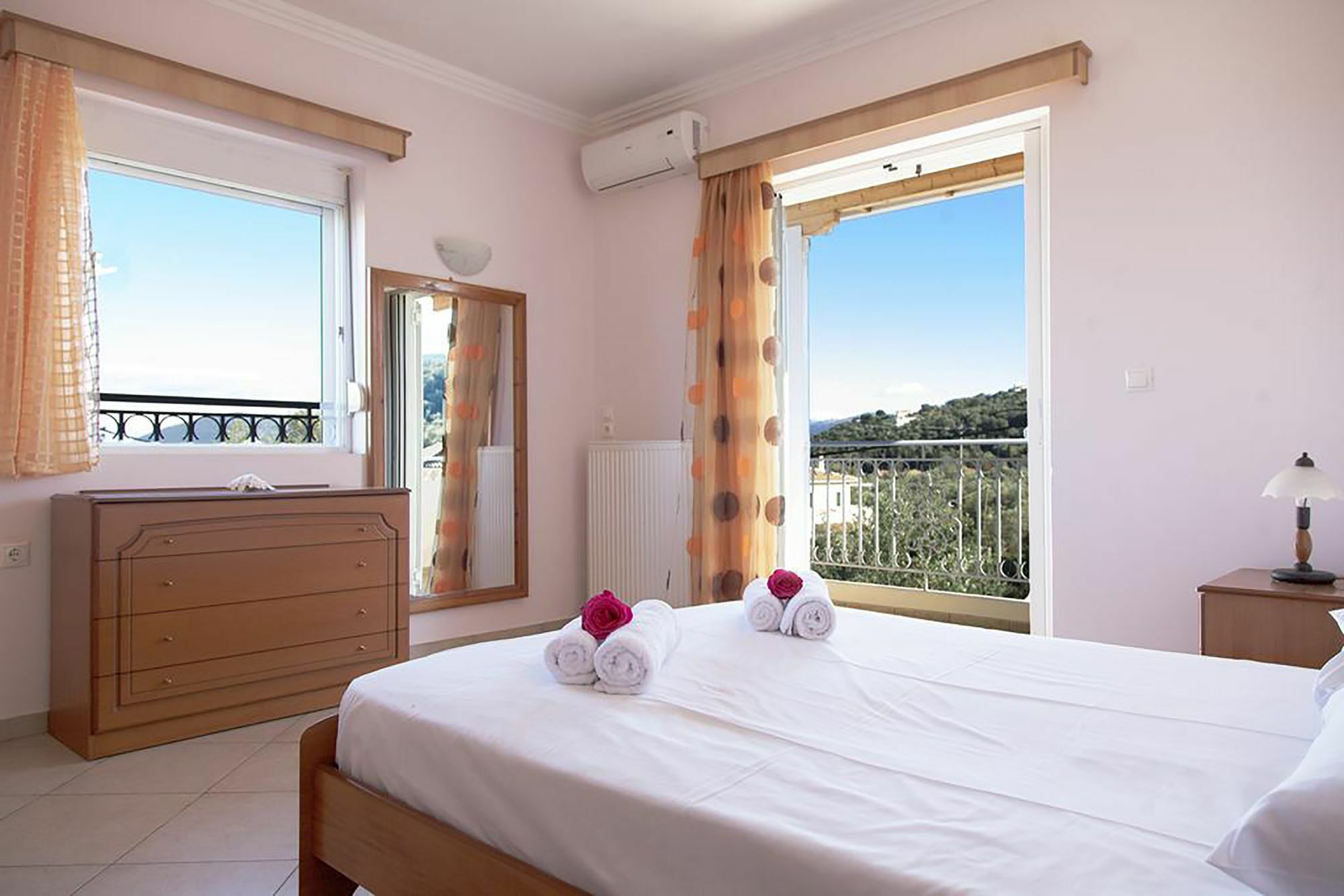 Apolpaina L Apartments מראה חיצוני תמונה